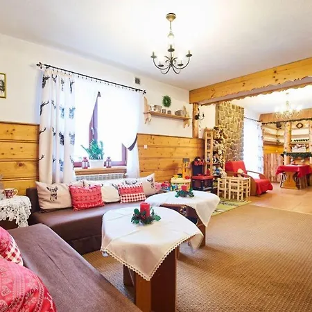 Rodzinny Dom I Apartamenty U Ciwersa Z Balia W Ogrodzie Bialka Tatrzanska Exterior photo